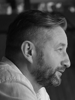 adan_do_indeksu Zdjęcie mężczyzny.